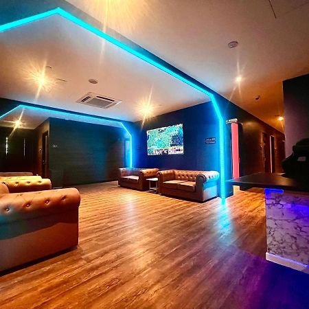 Arena Esports @ Orchard Hotell Singapore Exteriör bild