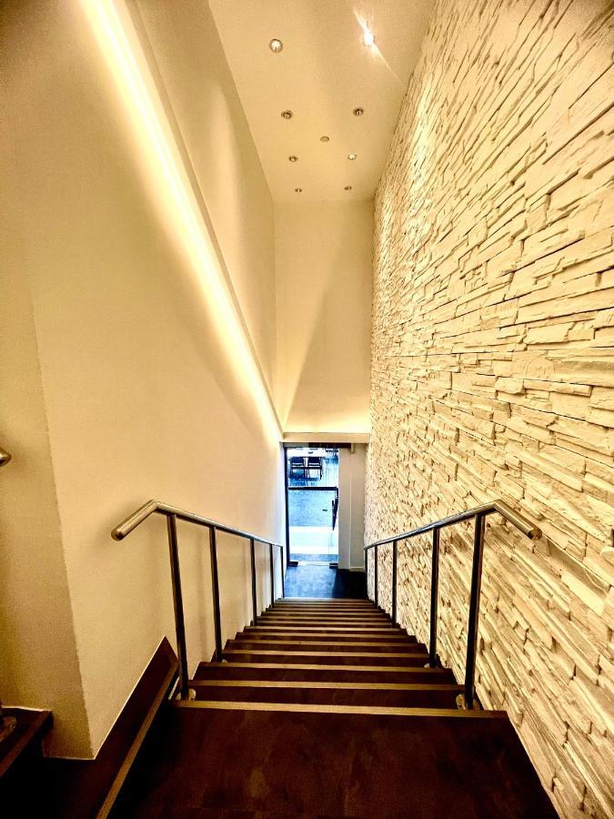Arena Esports @ Orchard Hotell Singapore Exteriör bild
